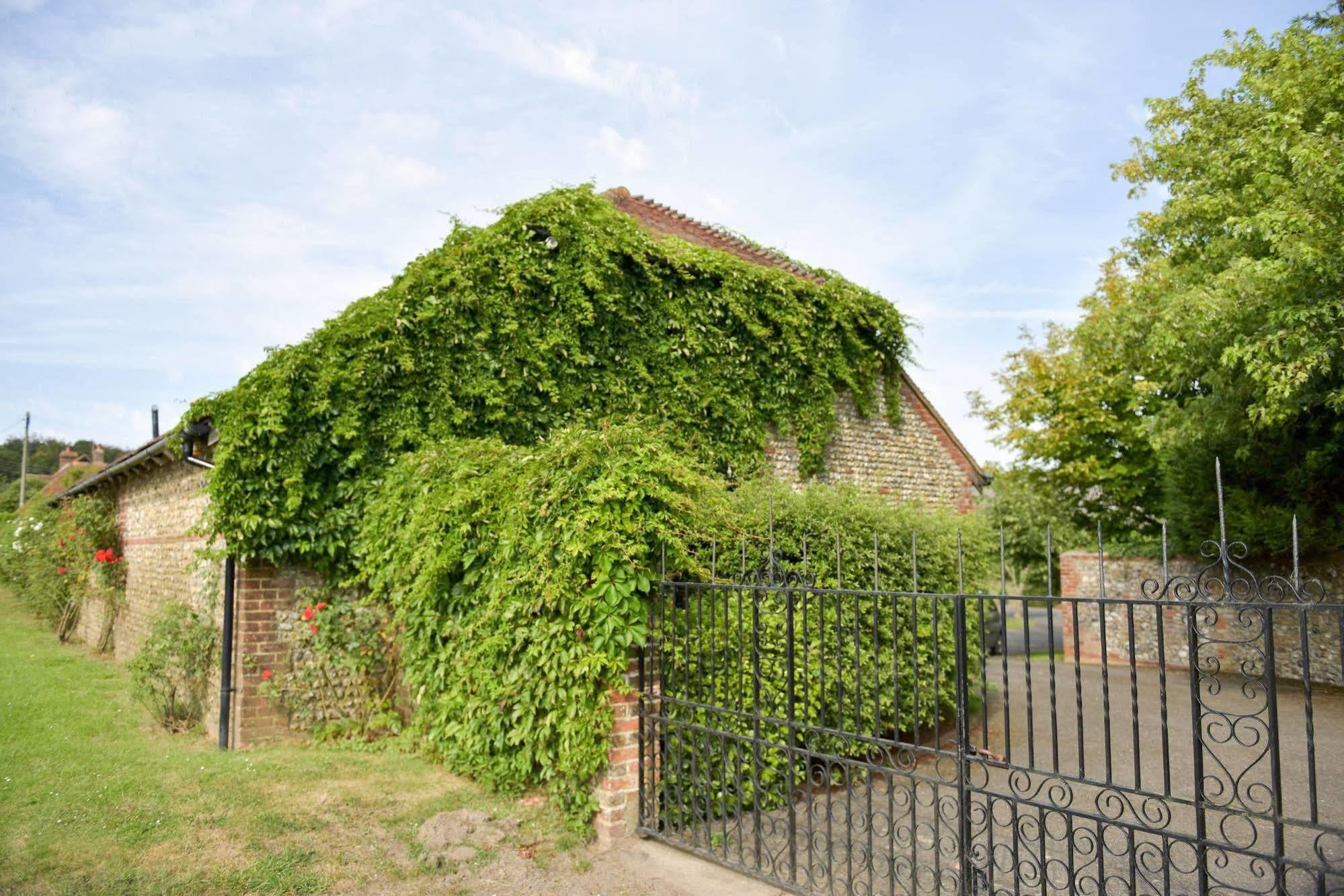 Old Selden Farm B&B Clapham  Dış mekan fotoğraf
