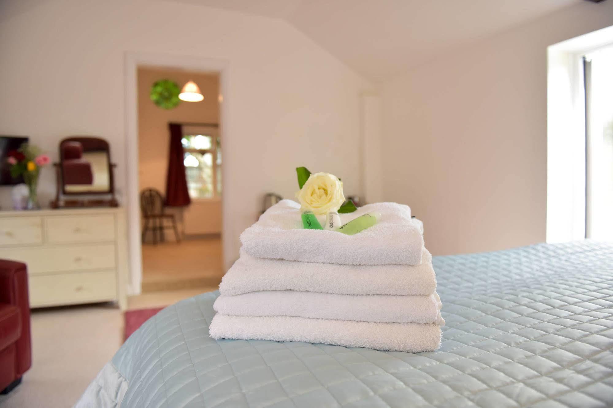 Old Selden Farm B&B Clapham  Dış mekan fotoğraf