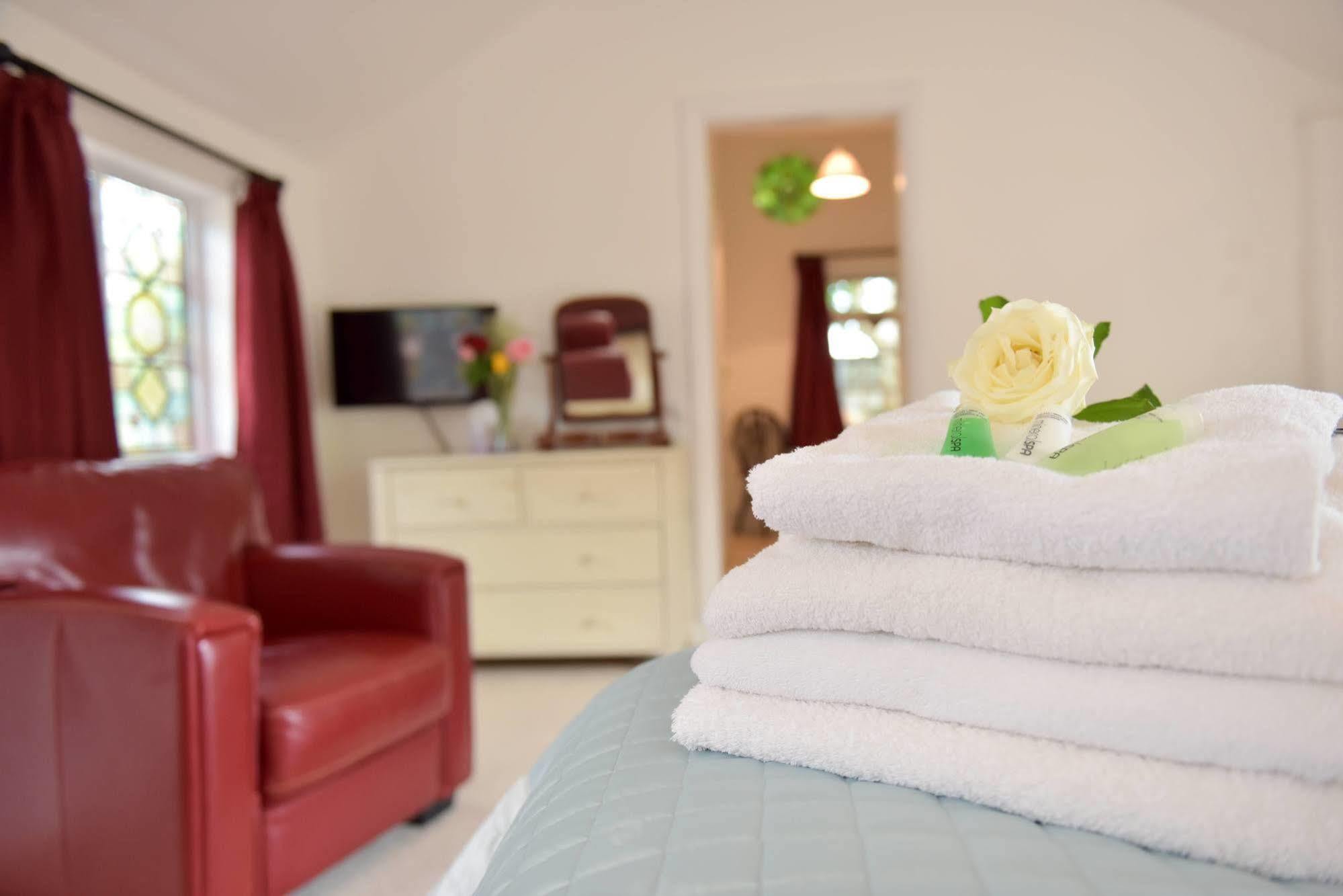 Old Selden Farm B&B Clapham  Dış mekan fotoğraf